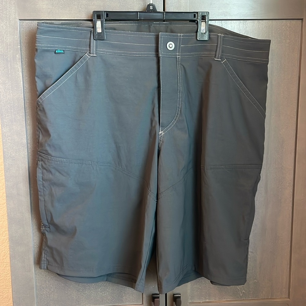 Kuhl Men's 40in  Renegade Shorts  Duralux Nylon 10" Inseam Style 5121 Hiking